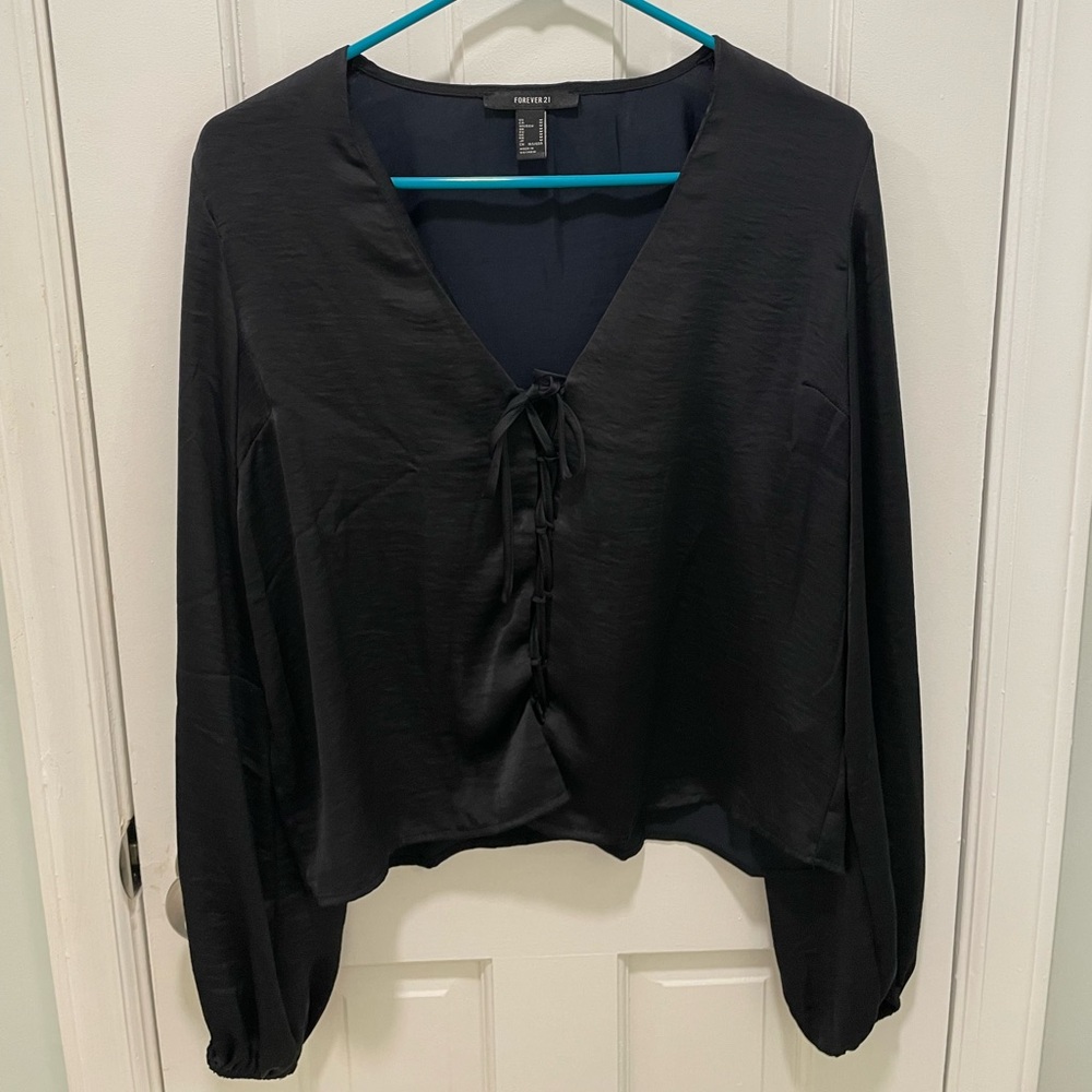 Forever 21 Black V-Neck Blouse